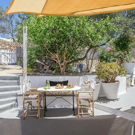 Aura Mediterranean House Τρυπητή