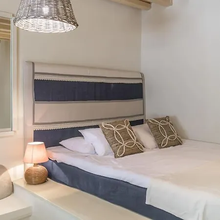 Aura Mediterranean House Trypiti